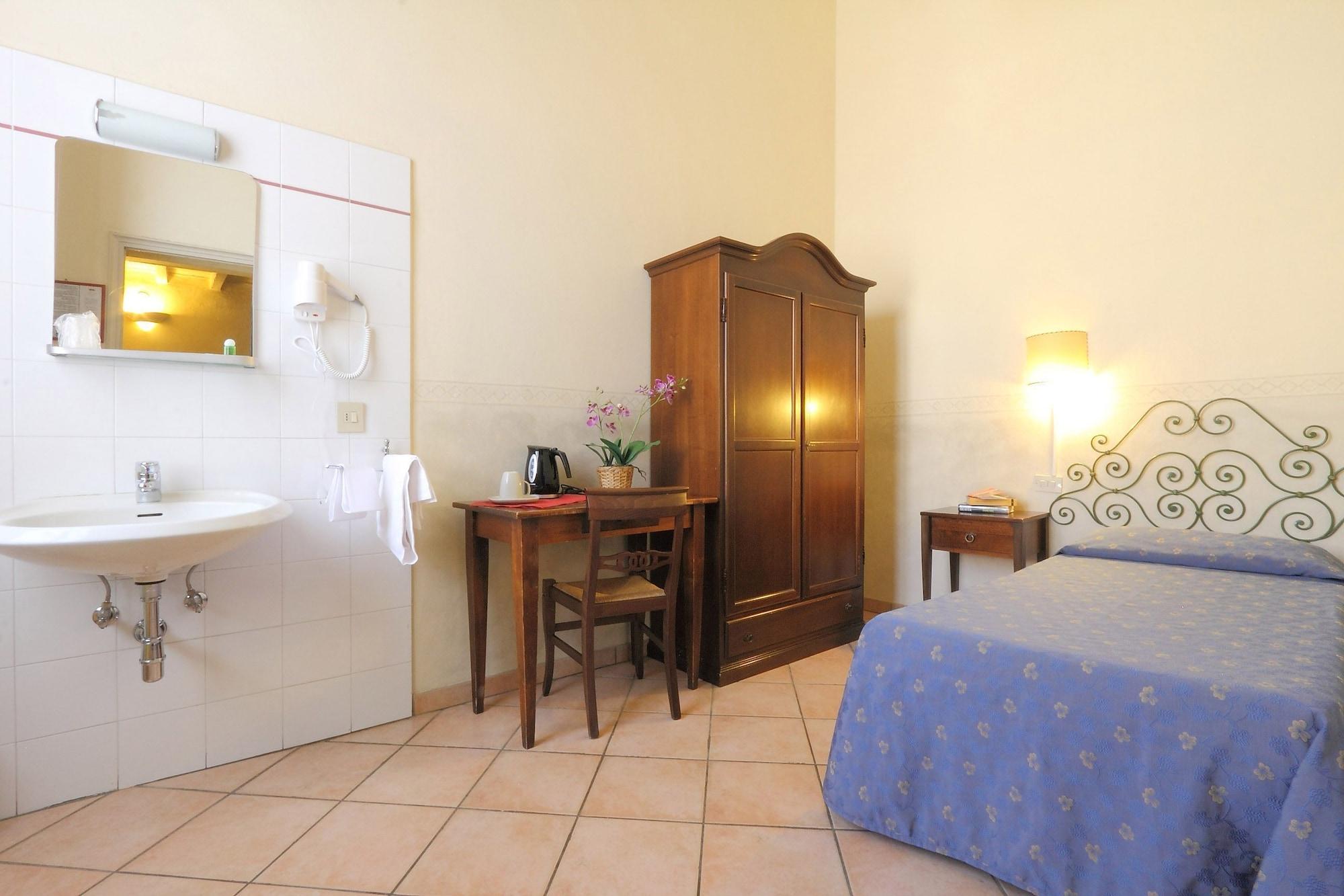 Hotel Bavaria Флоренция Екстериор снимка